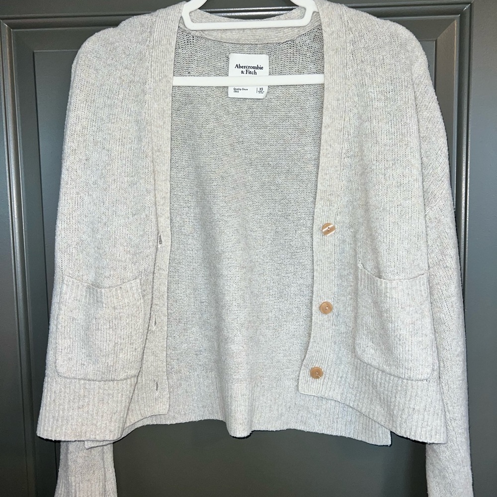 Abercrombie & Fitch Women's Cream Cardigan